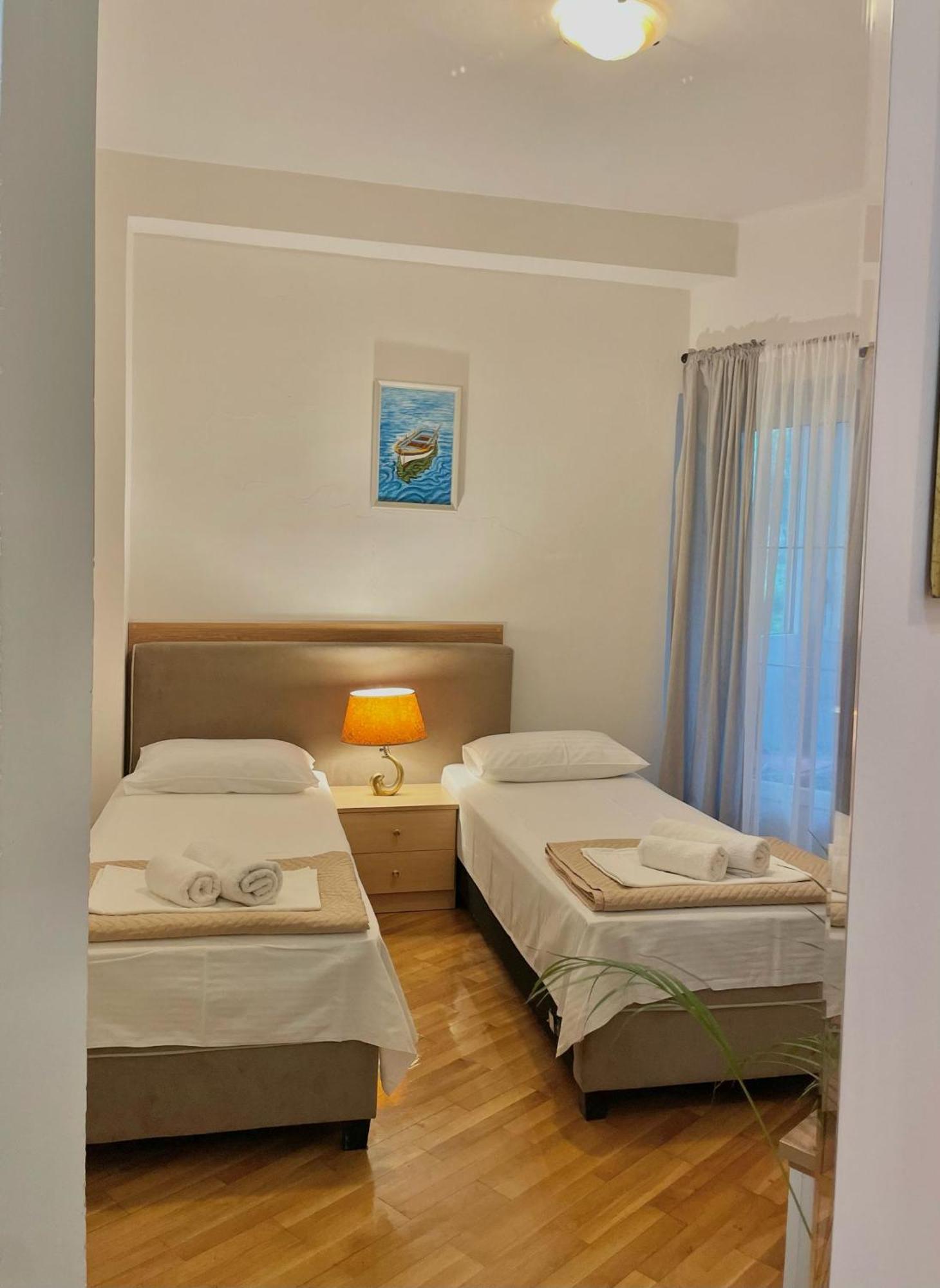 Apartment Kralj Kotor Exterior photo