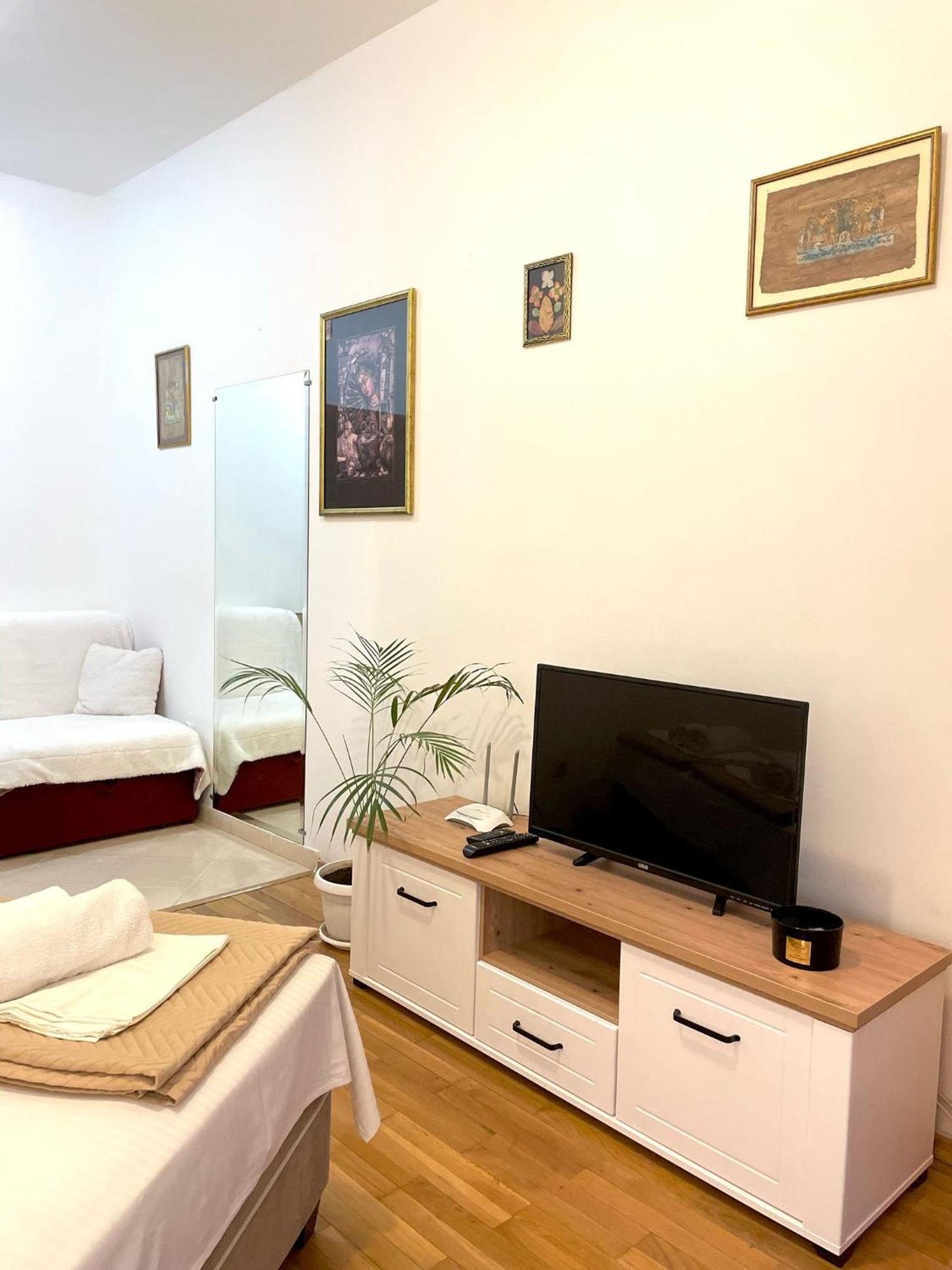 Apartment Kralj Kotor Exterior photo